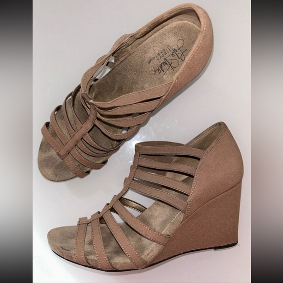 LifeStride Helena Women’s Wedge Sandals size 8.5 - Picture 2 of 10